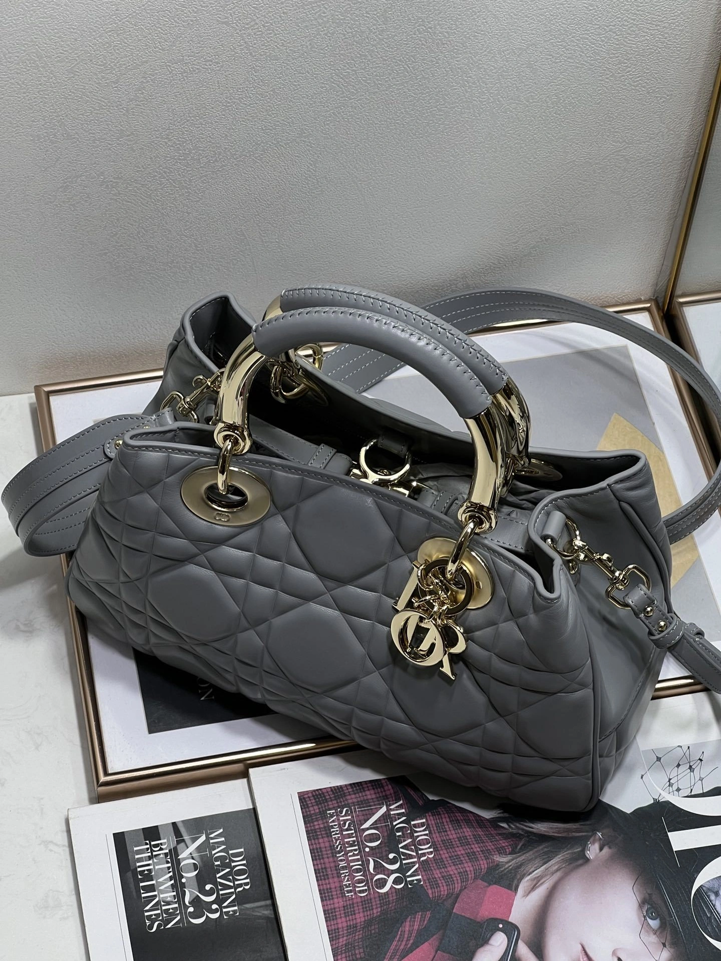 MOMO-- 9522- item：C-B063E3105R