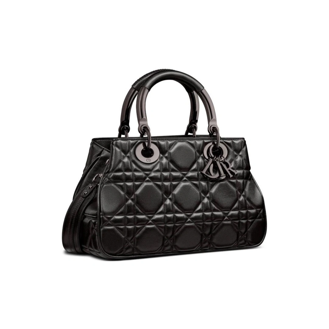 MOMO-- 9522 item：C-B063E3106R