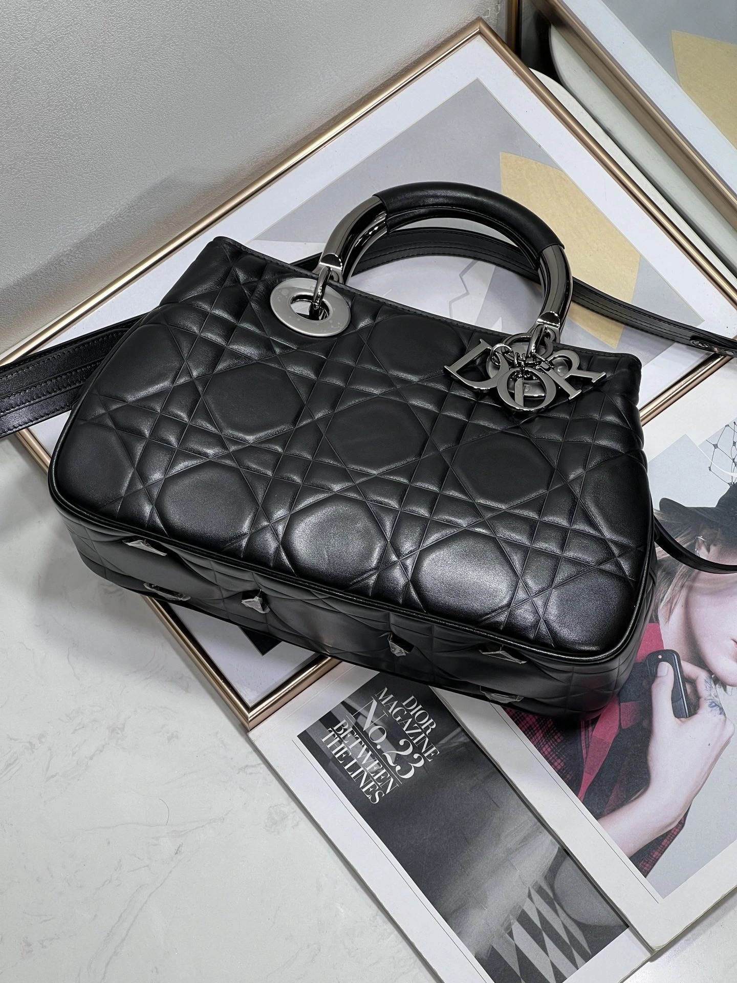 MOMO-- 9522 item：C-B063E3106R