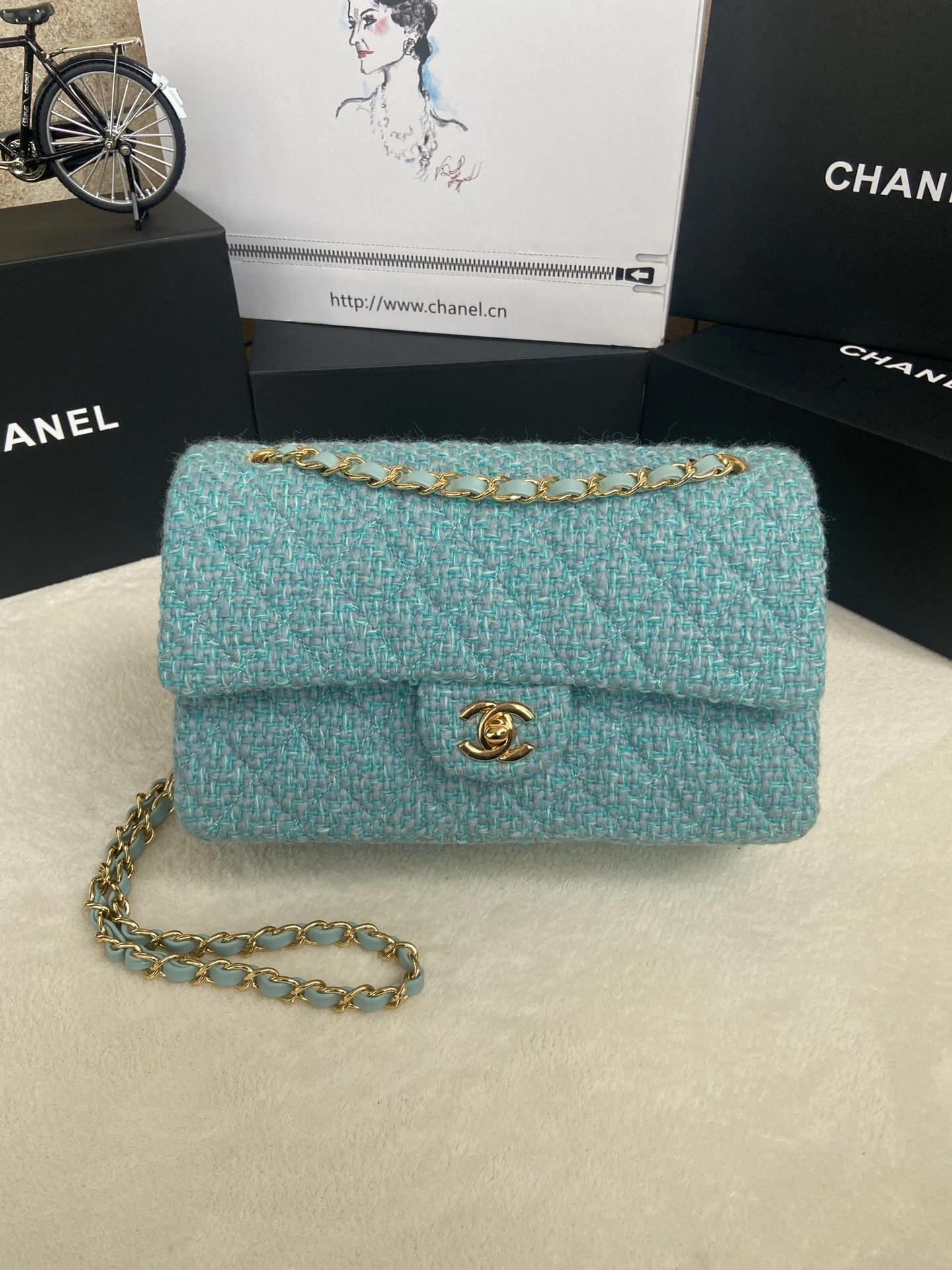 MOMO-- A01112-B09419-NK534 item：C-B000H1722R