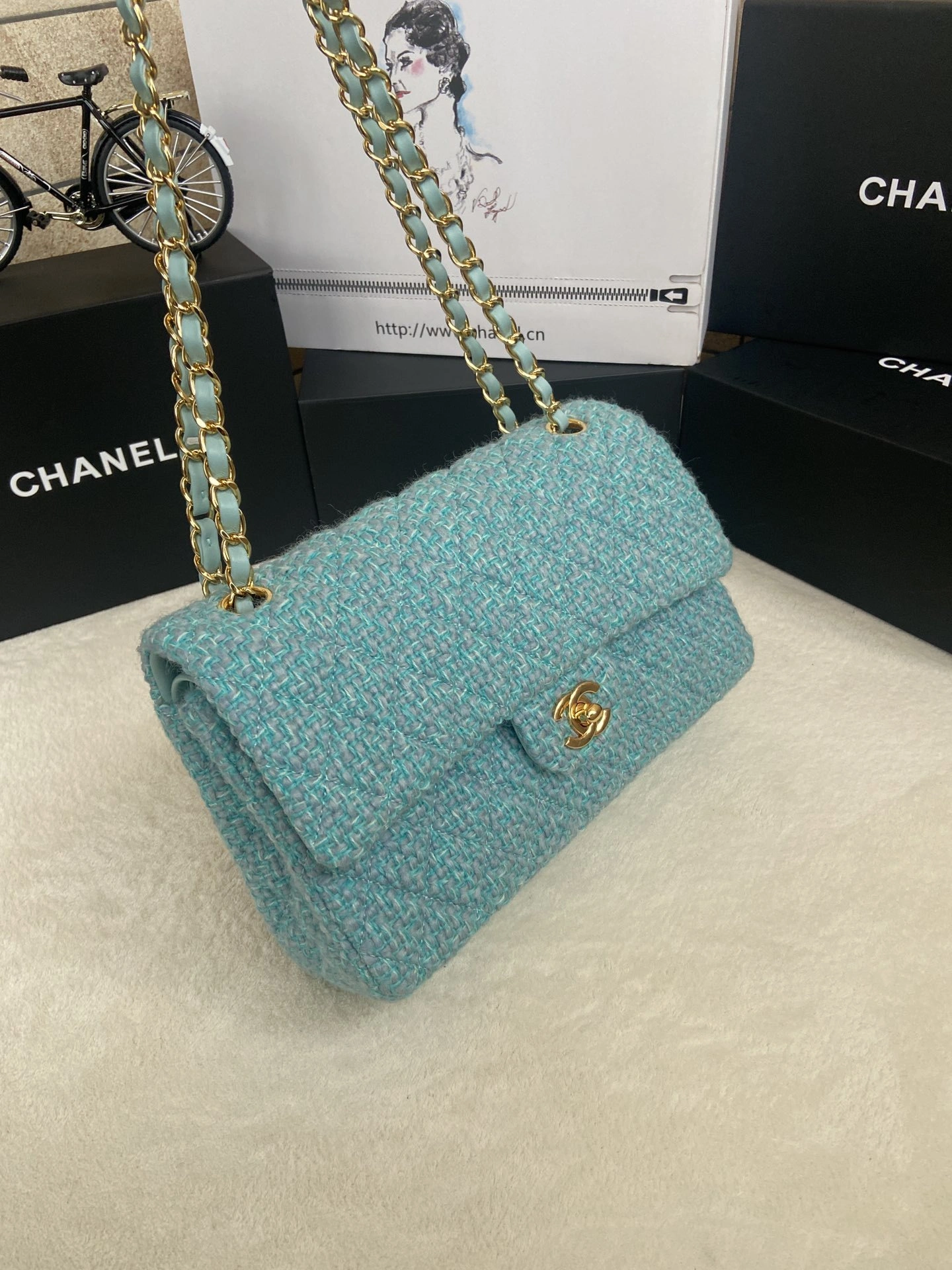 MOMO-- A01112-B09419-NK534 item：C-B000H1722R