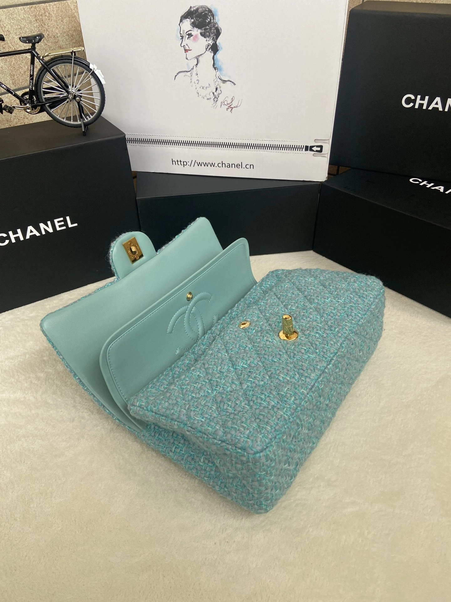 MOMO-- A01112-B09419-NK534 item：C-B000H1722R