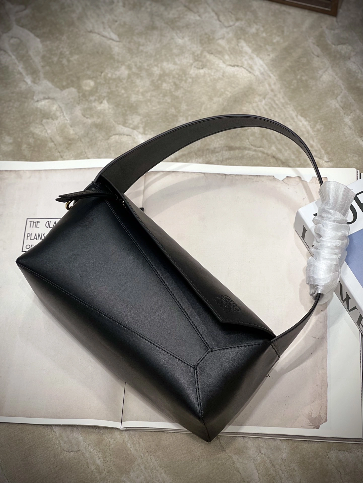 MOMO-- A510J67X01-1100 item:D-B063A0461S