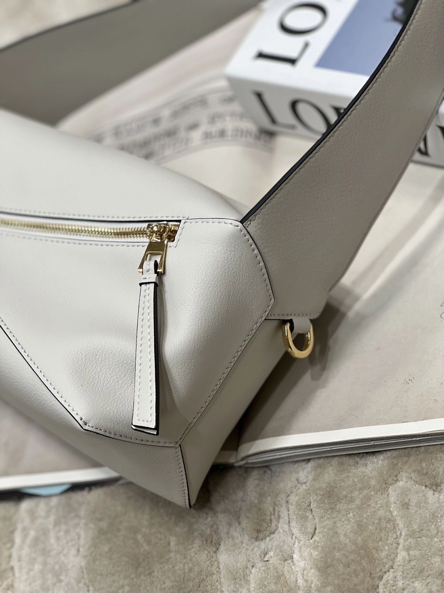 MOMO-- A510J67X01-1333 item:D-B063A0458S