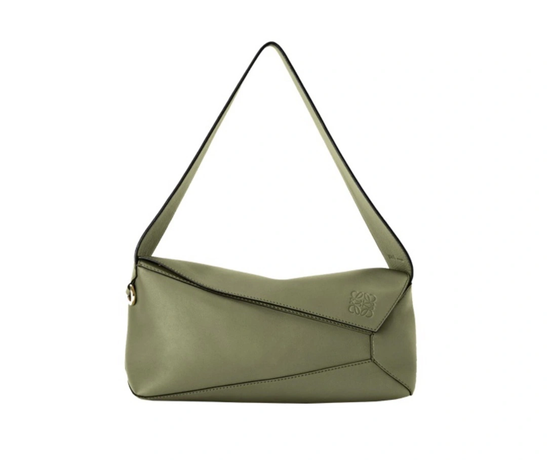 MOMO-- A510J67X01-3949 item:D-B063A0455S