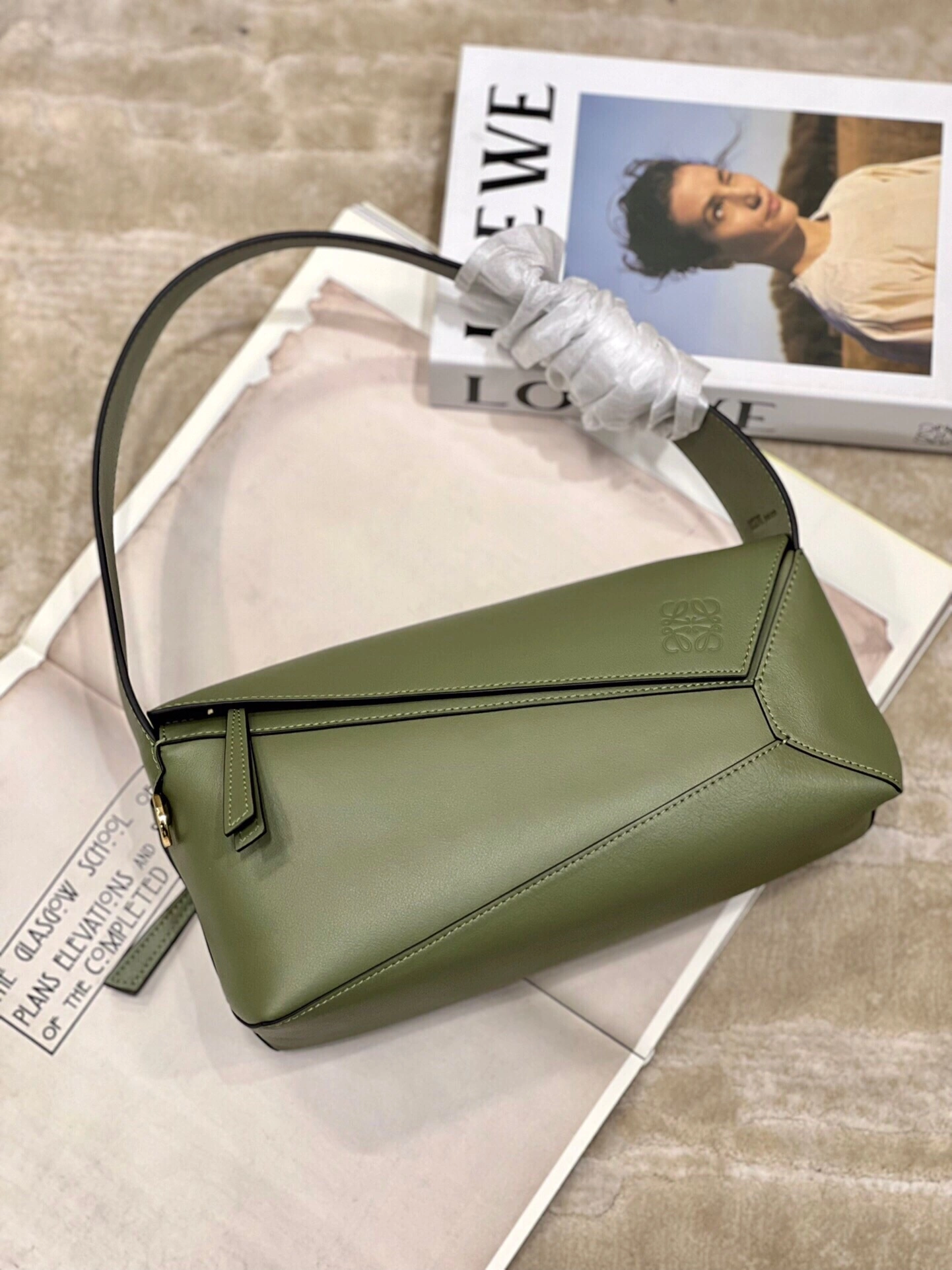 MOMO-- A510J67X01-3949 item:D-B063A0455S