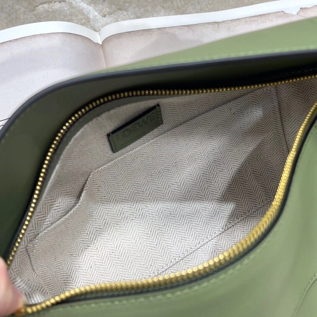MOMO-- A510J67X01-3949 item:D-B063A0455S