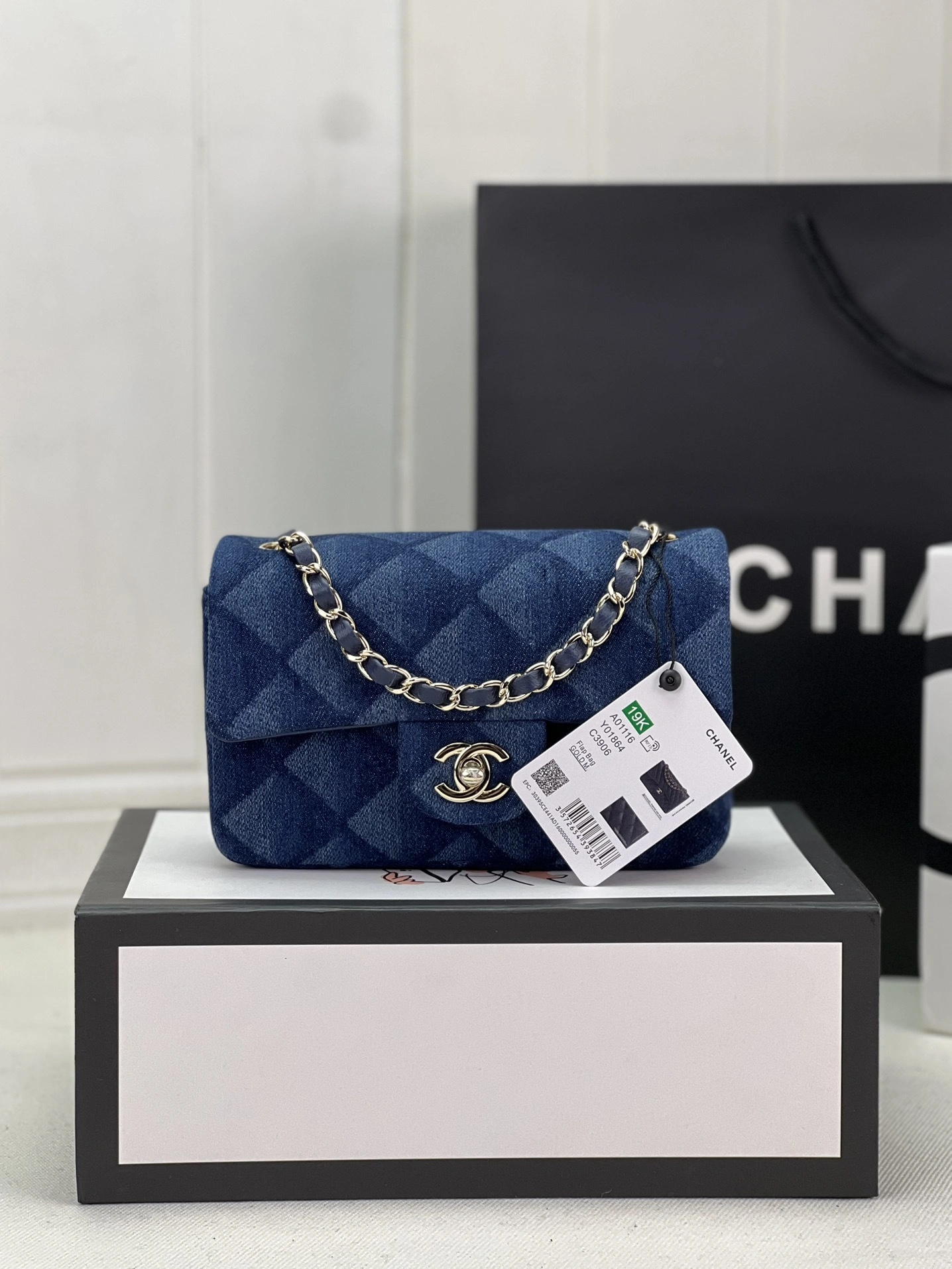 MOMO-- A69900-B09077-NK307 high quality version item：C-B202H1773R