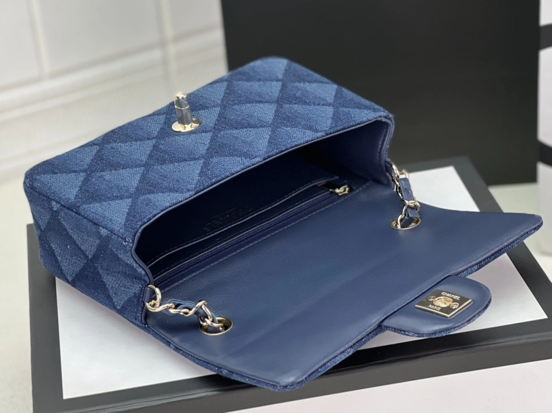 MOMO-- A69900-B09077-NK307 high quality version item：C-B202H1773R