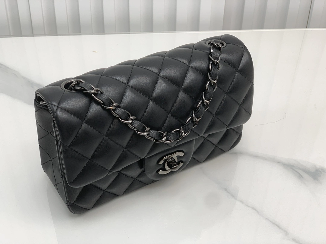 MOMO-- A69900-Y01480-94305 sheepskin item:C-B063L0955R