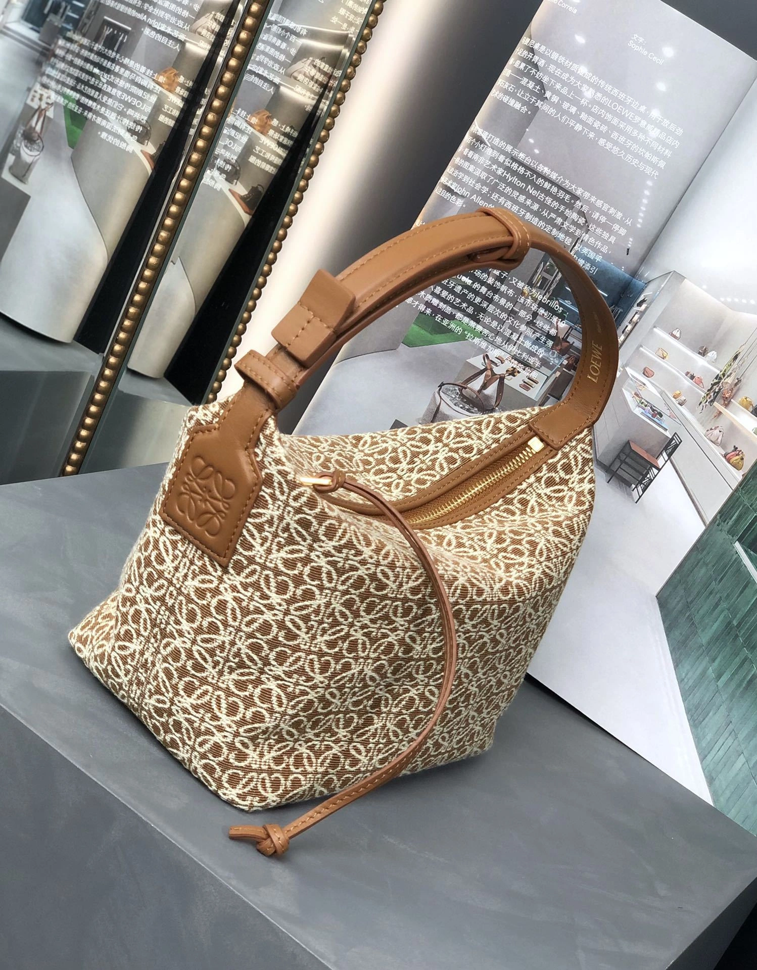 MOMO-- A906K75X06-2713 item：C-B063I3044V