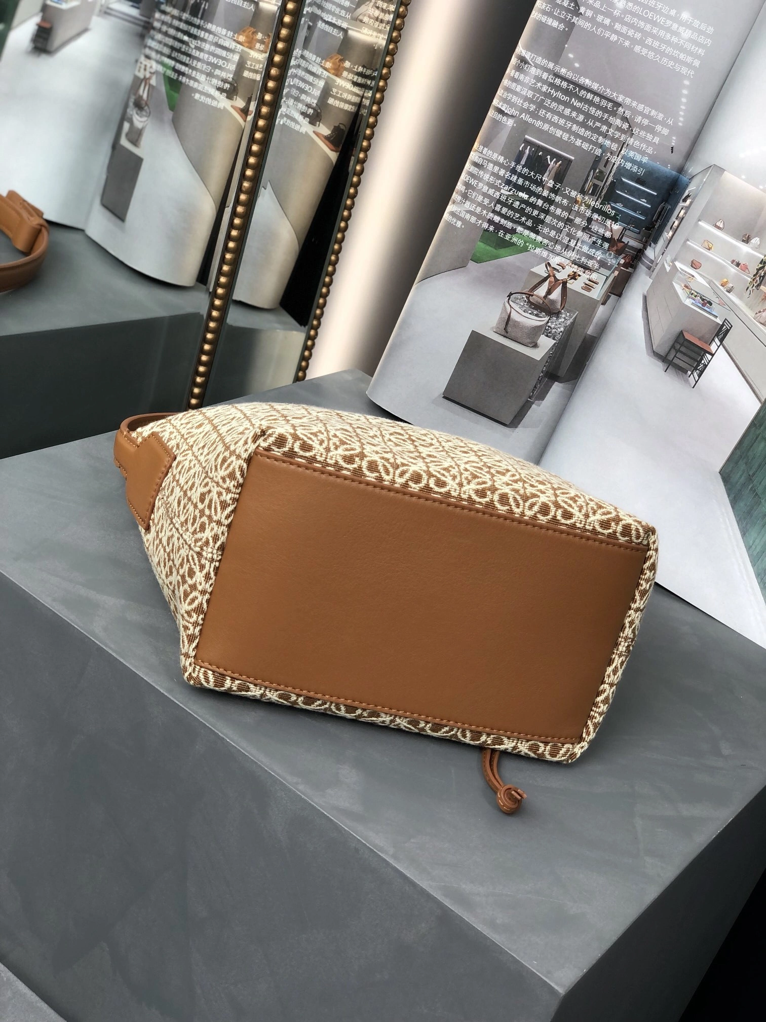 MOMO-- A906K75X06-2713 item：C-B063I3044V