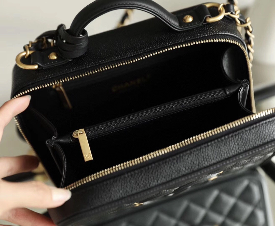MOMO-- A93344 Y83371 94305 cowhide item : B-B598E1207S