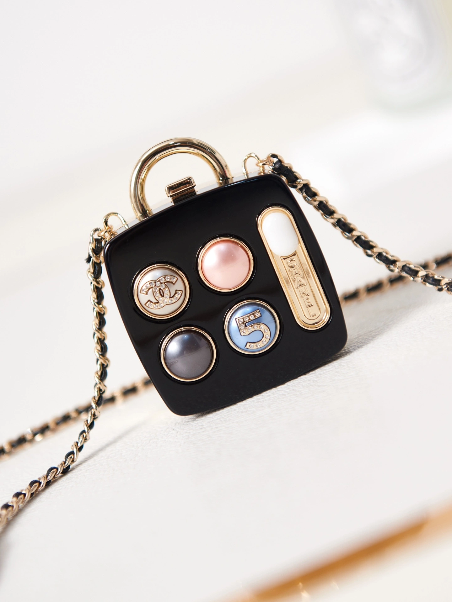 MOMO-- ABA744-B10931-NN597 item：C-B202H1021R