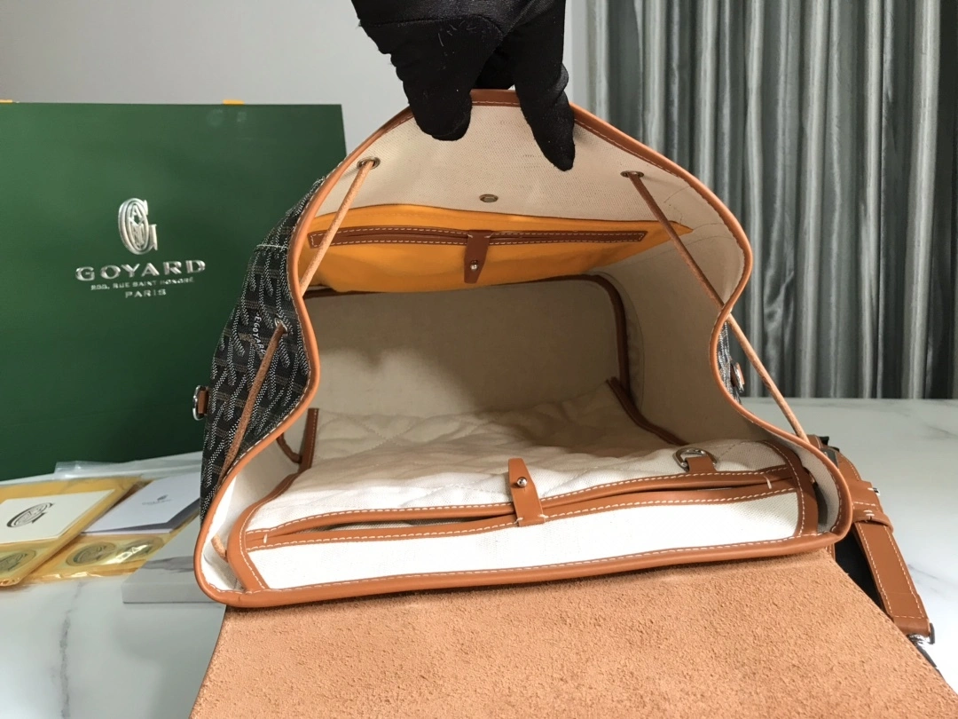 MOMO-- ALPIN2MMLTY-01CL03P item：C-B063E26119R