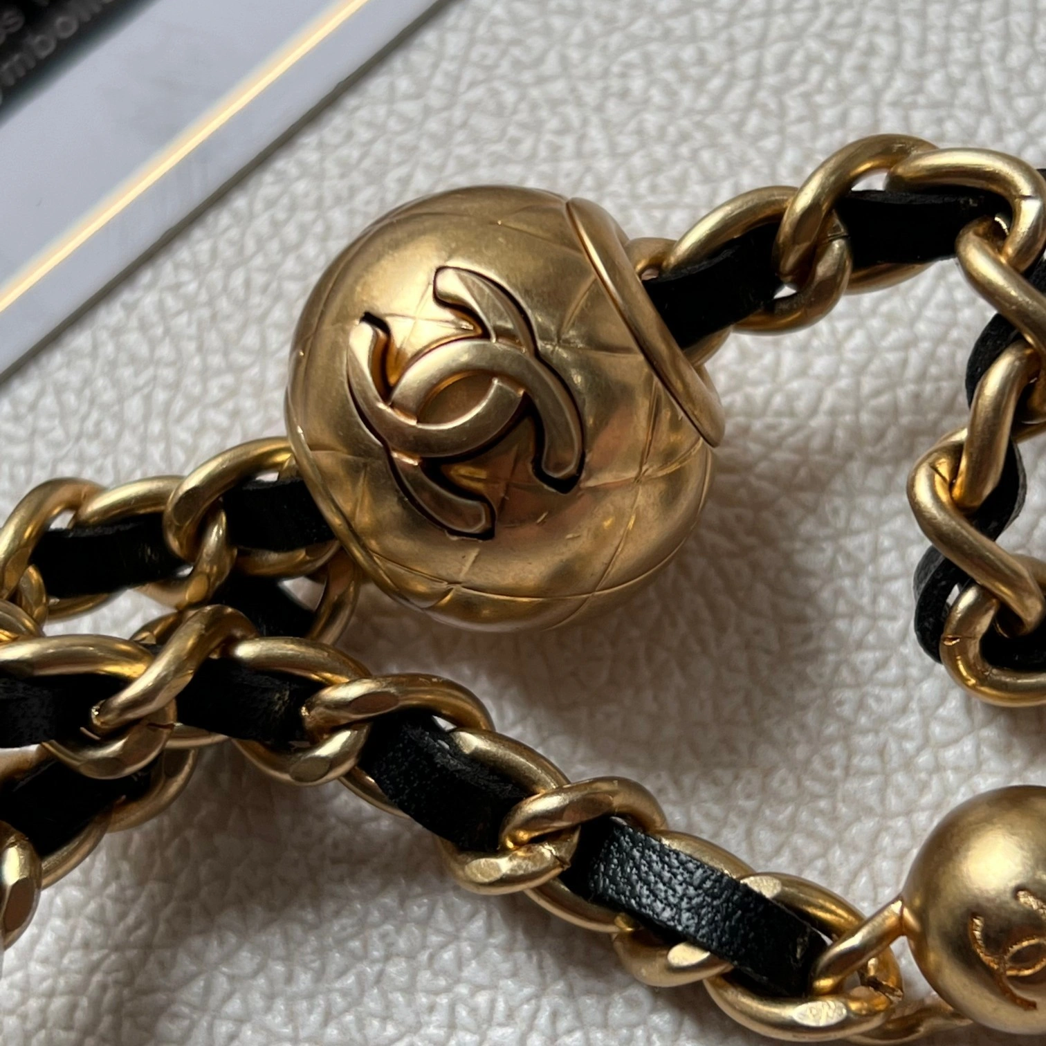 MOMO-- AP1447-B02916-94305 item：C-B063I2019V