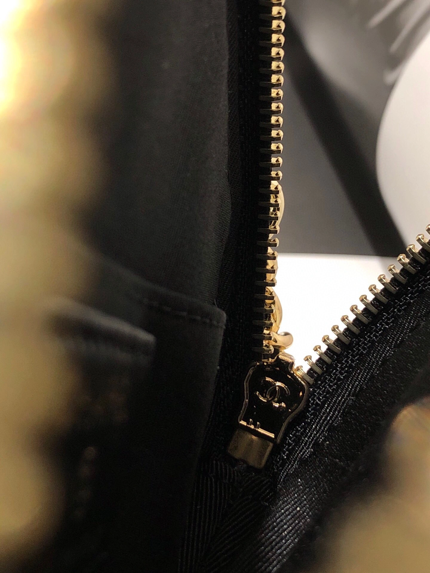 MOMO-- AP2121 B06267 94305 sheepskin item : B-B598E1416S