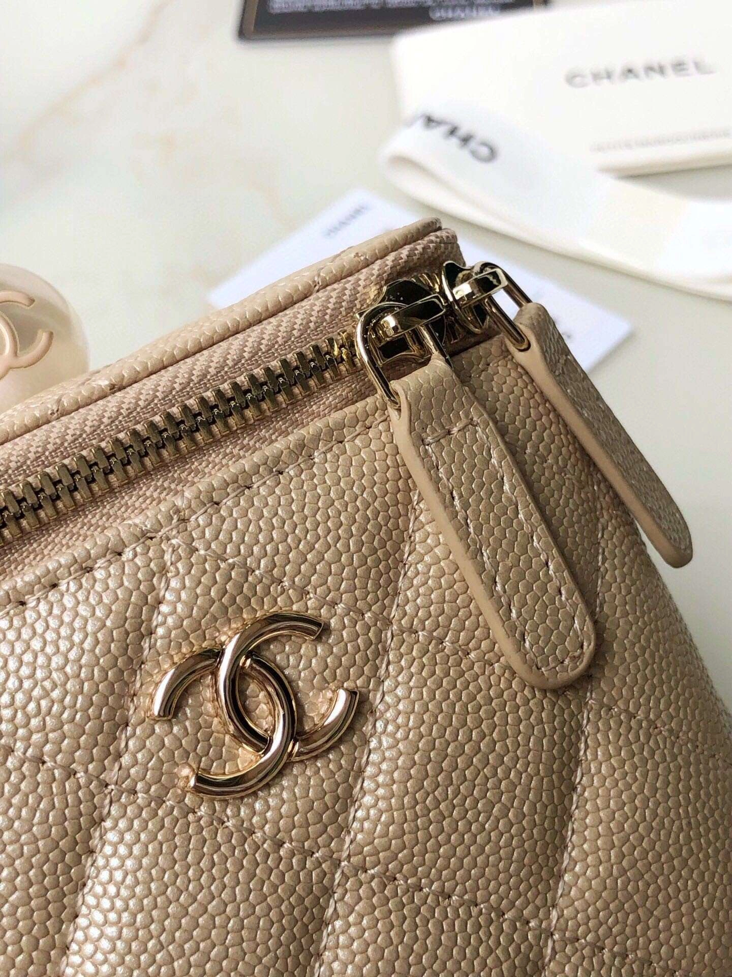 *MOMO---AP2161cowhide item :307B48G2209