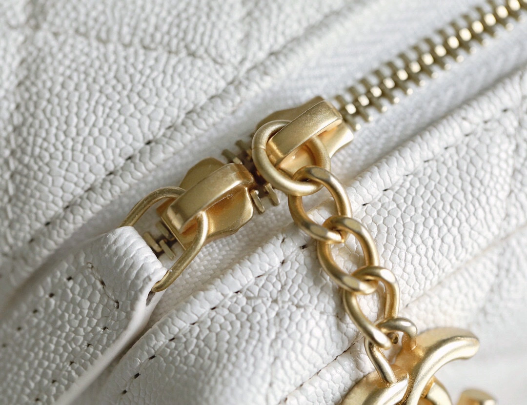 MOMO-- AP2194 B05722 10601Calfskin item : B-B598E1402S