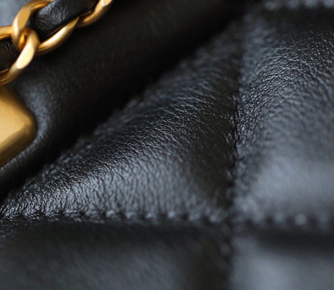 MOMO-- AP2271 B05832 94305 Calfskin item : B-B598E1204S