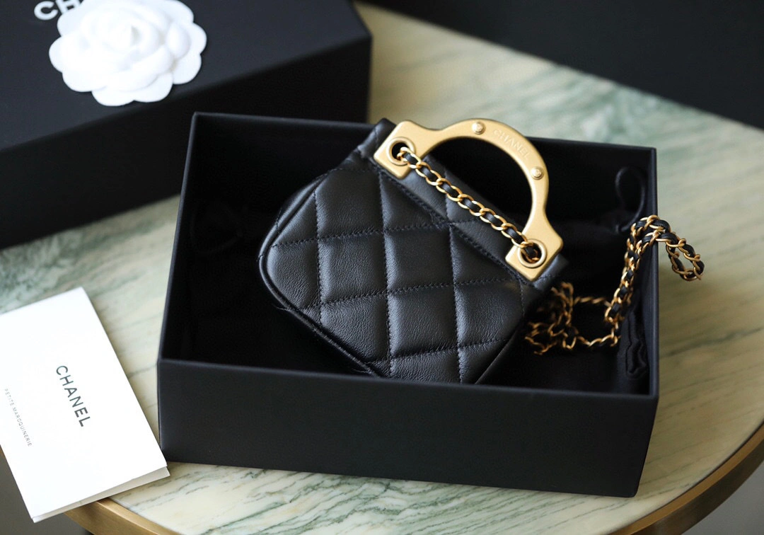 MOMO-- AP2271 B05832 94305 Calfskin item : B-B598E1204S