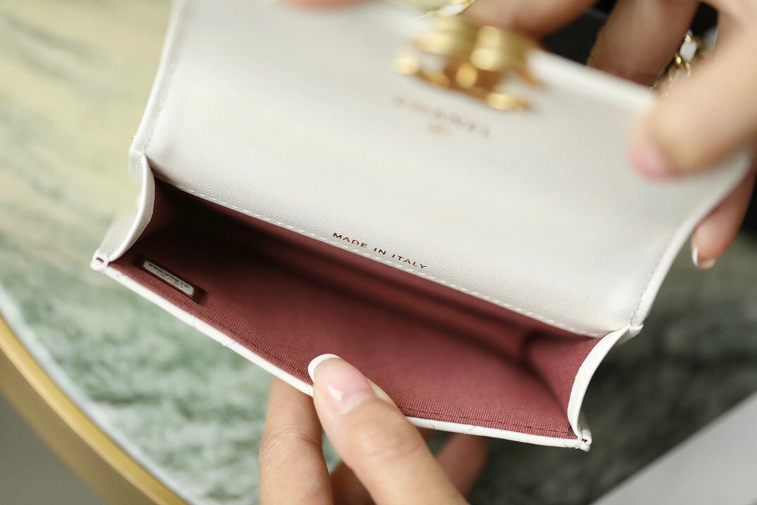 MOMO-- AP2290 B06092 10601 Calfskin item : B-B598E1421S