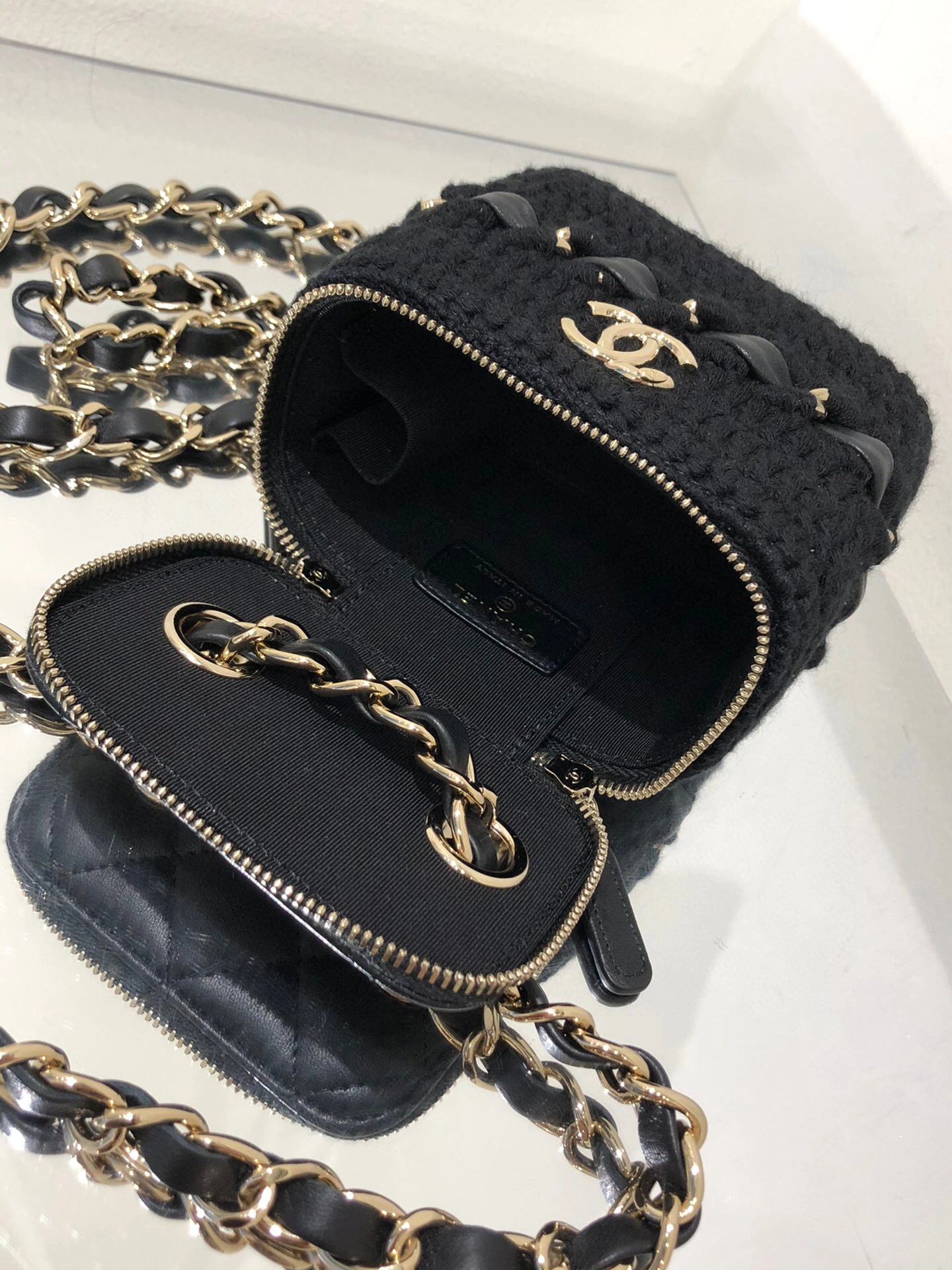MOMO-- AP2470 B07147 94305 sheepskin item : B-B598E1302S