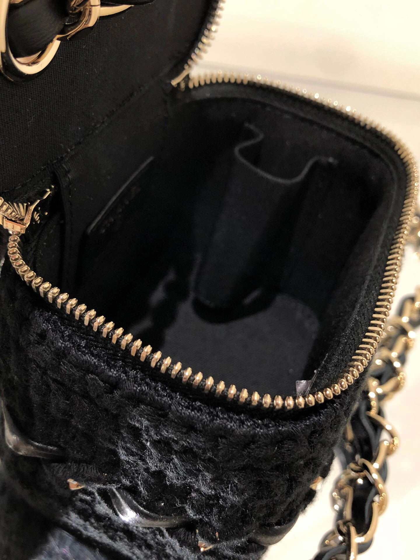 MOMO-- AP2470 B07147 94305 sheepskin item : B-B598E1302S