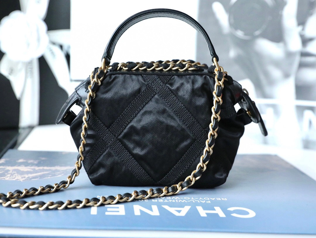 MOMO-- AP2669 B07632 94305 sheepskin item : B-B598E1407S