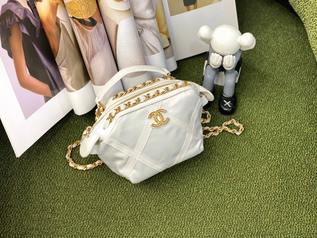 MOMO-- AP2669 B07632 NG122 item : B-B598E1620S