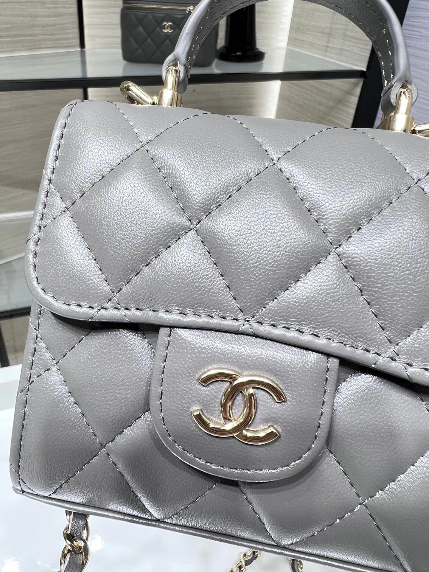 MOMO-- AP2682-B06660-NI691 2Colour item：C-B063I2334V-2