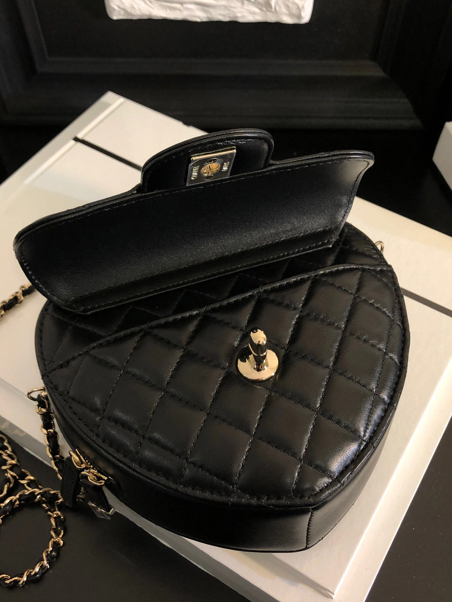MOMO-- AP2784 B08163 94305 item : B-B598E1425S