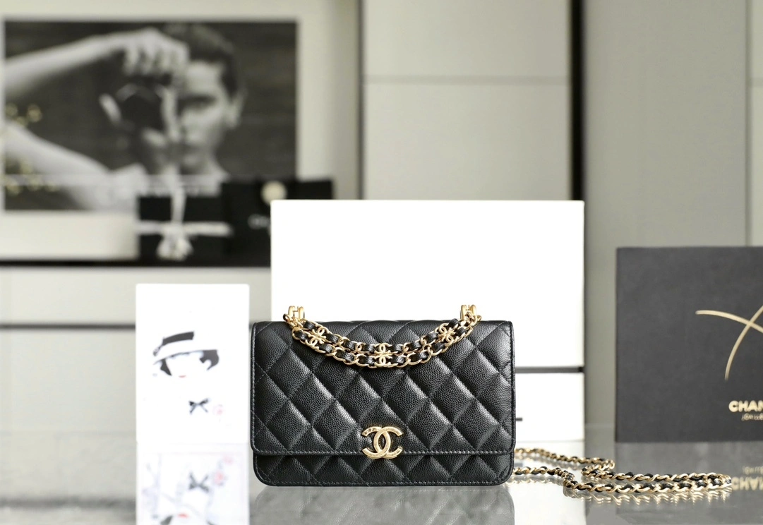 MOMO-- AP3019-B09221-94305 item：C-B171H0903R