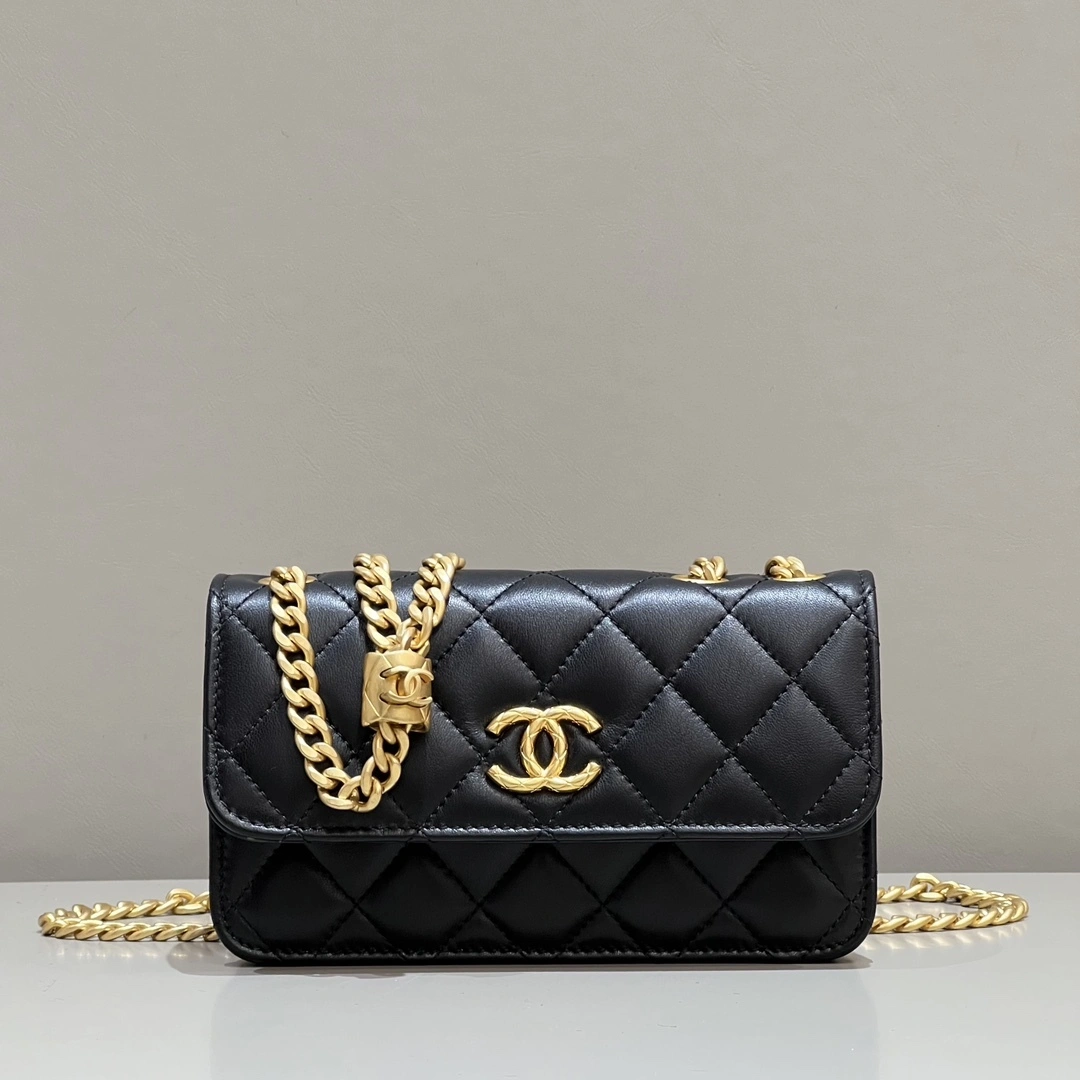 MOMO-- AP3047-B09300-94305 high quality version item：C-B804F2079R