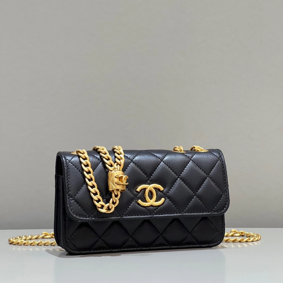 MOMO-- AP3047-B09300-94305 high quality version item：C-B804F2079R