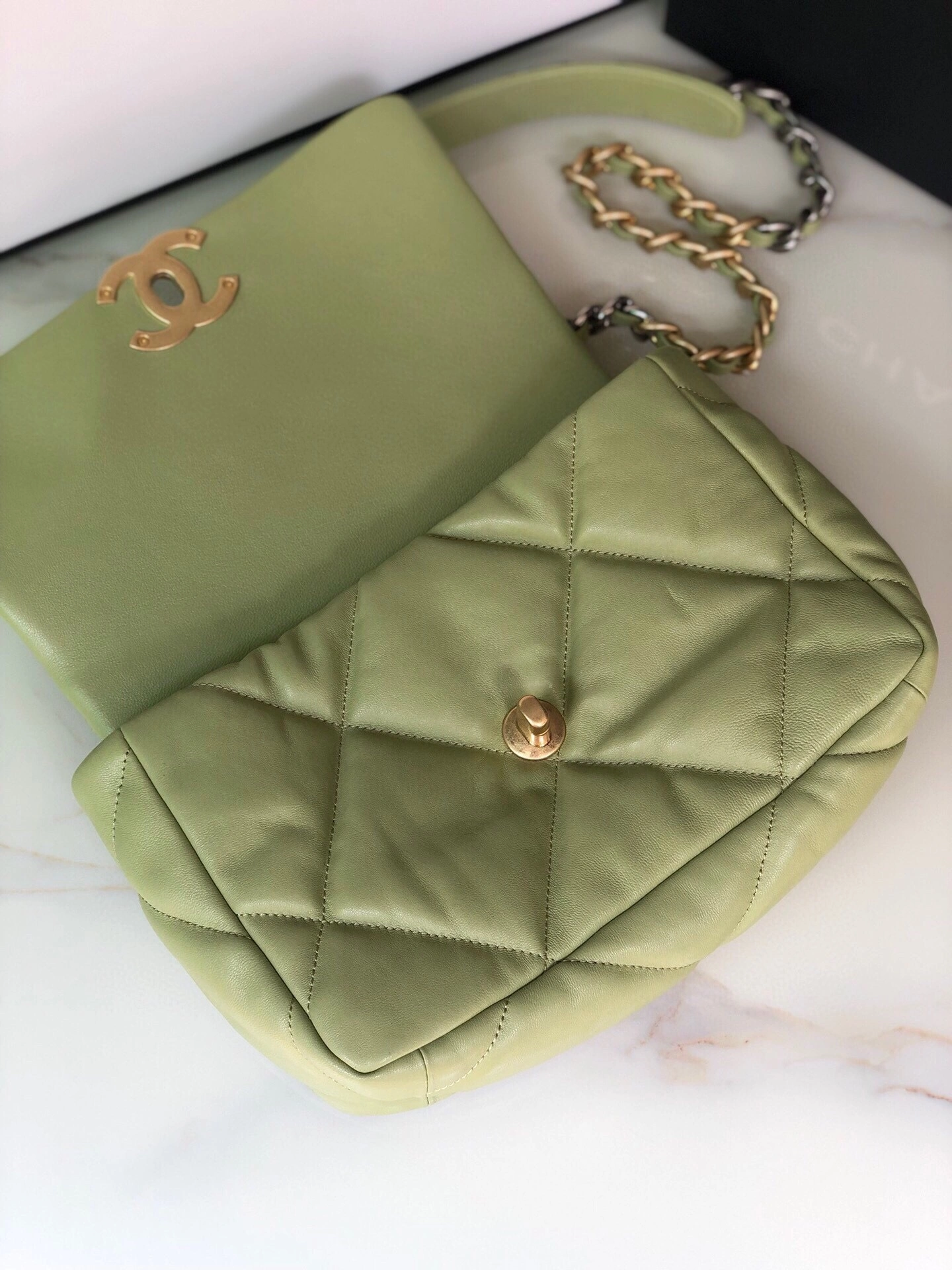 MOMO-- AS1160-B04852-ND356 high quality version item：C-B814I2559V