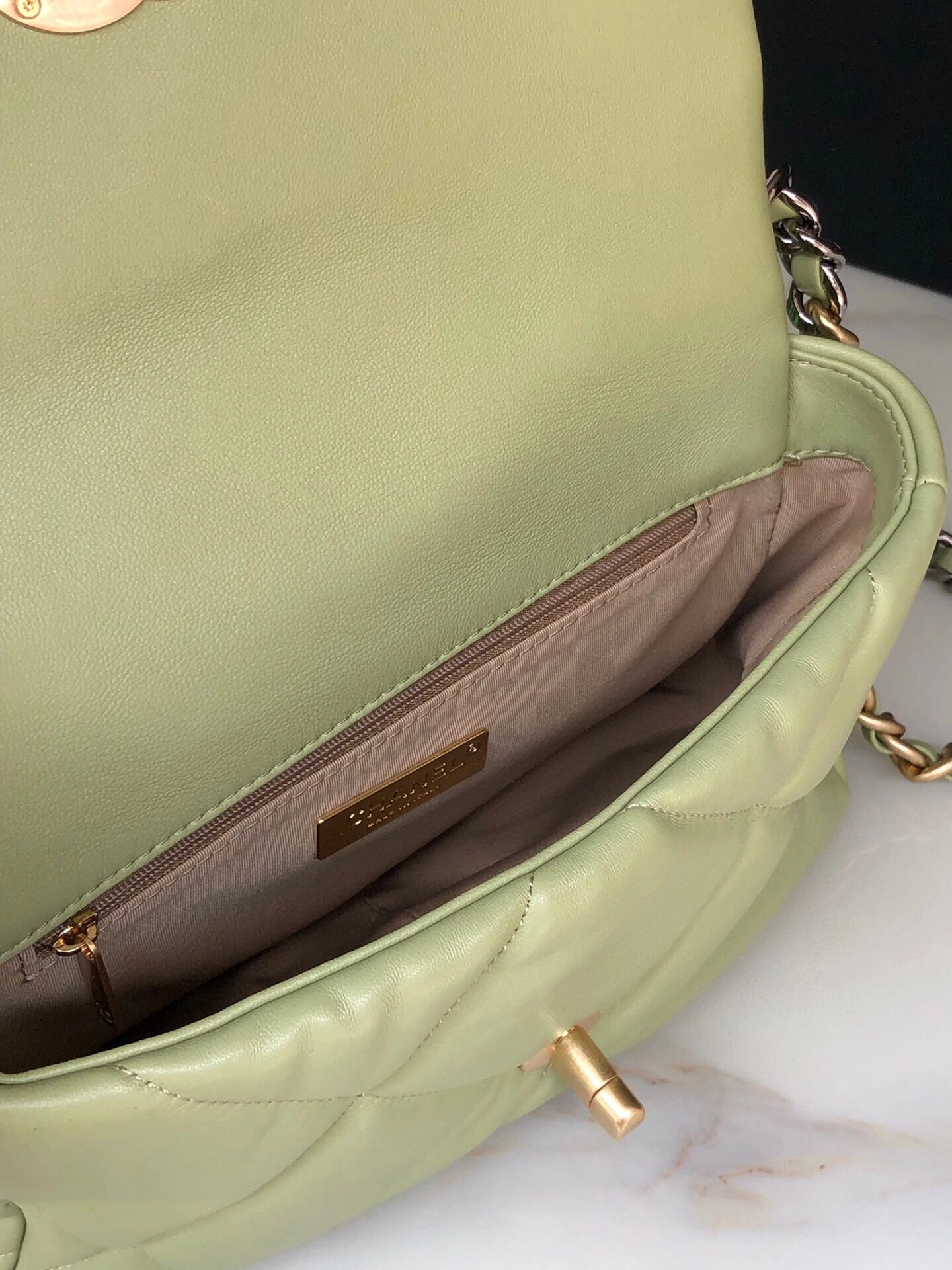 MOMO-- AS1160-B04852-ND356 high quality version item：C-B814I2559V