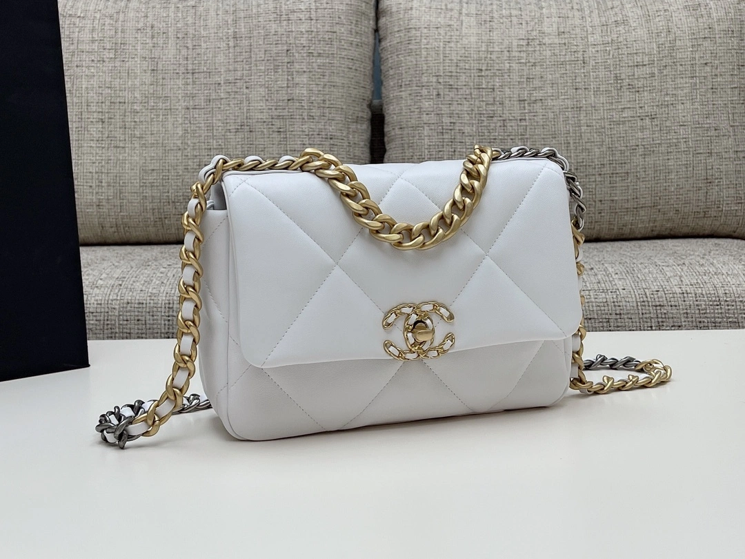 MOMO-- AS1160-B04852-NN268 high quality version item：C-B814I2557V