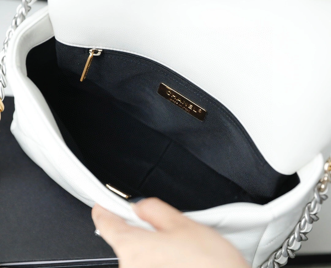 MOMO-- AS1160 B07327 NG122 goatskin item : B-B598E1607S