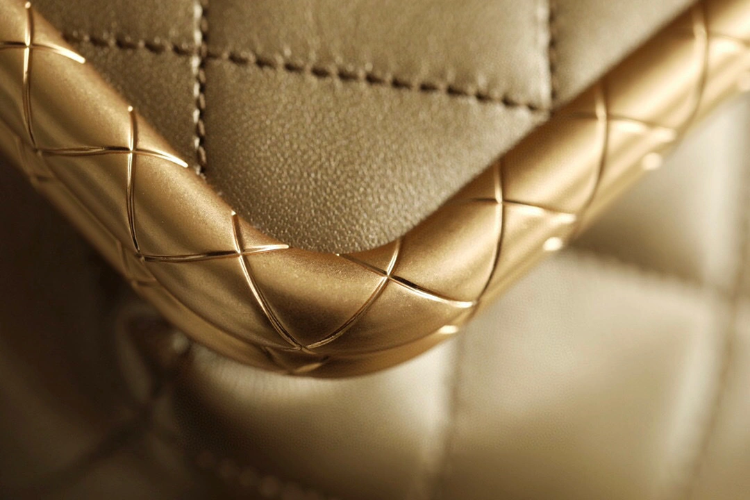 MOMO-- AS1885 B03431 N7897 sheepskin item : B-B598E1211S