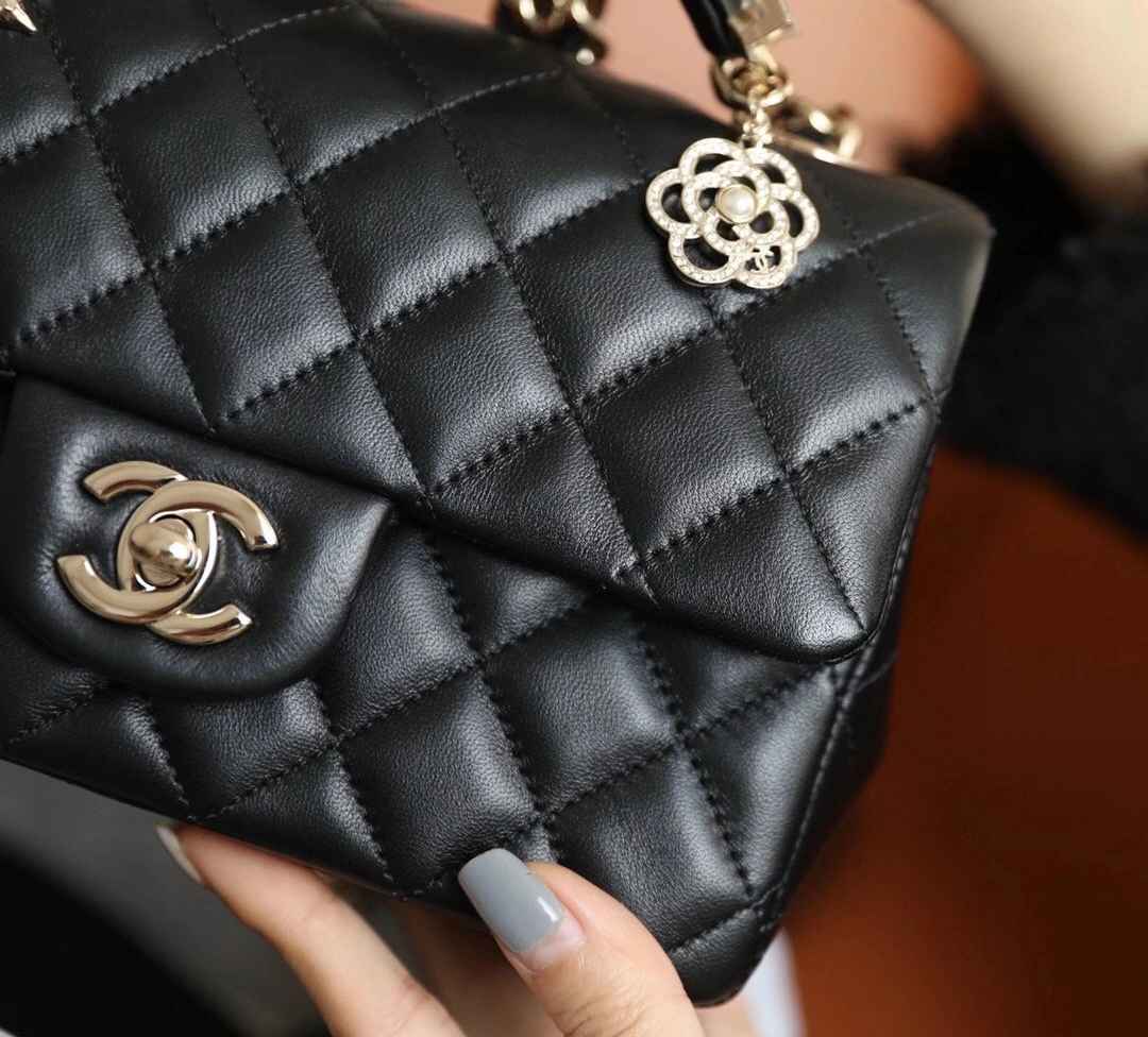 MOMO-- AS2326 B0481394305 sheepskin item : B-B598E1212S