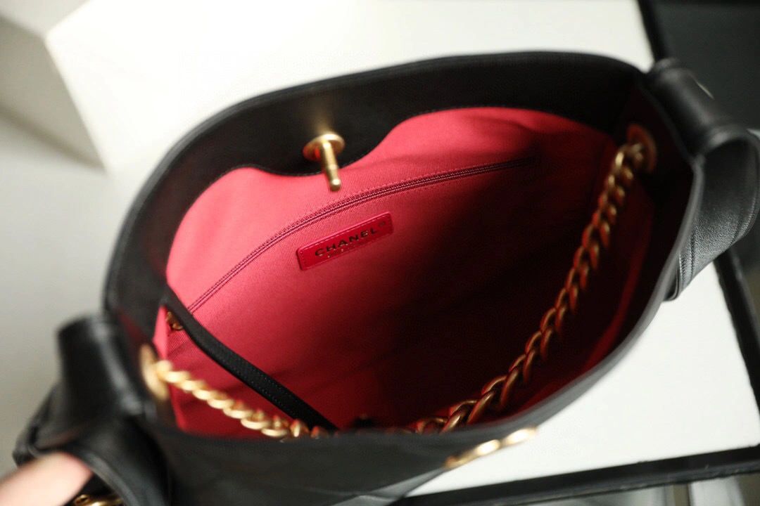 MOMO-- AS2844 B06788 94305 Calfskin item : B-B598E1401S