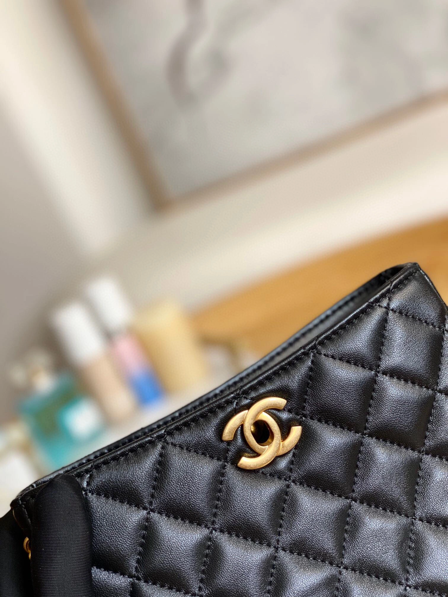 MOMO-- AS3259 B08034 94305 Calfskin item : B-B598E1203S