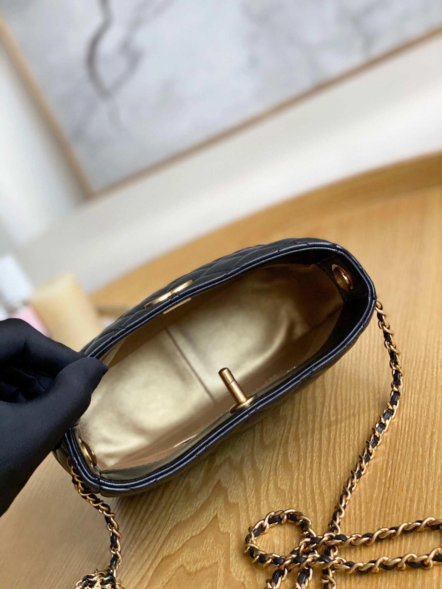 MOMO-- AS3259 B08034 94305 Calfskin item : B-B598E1203S