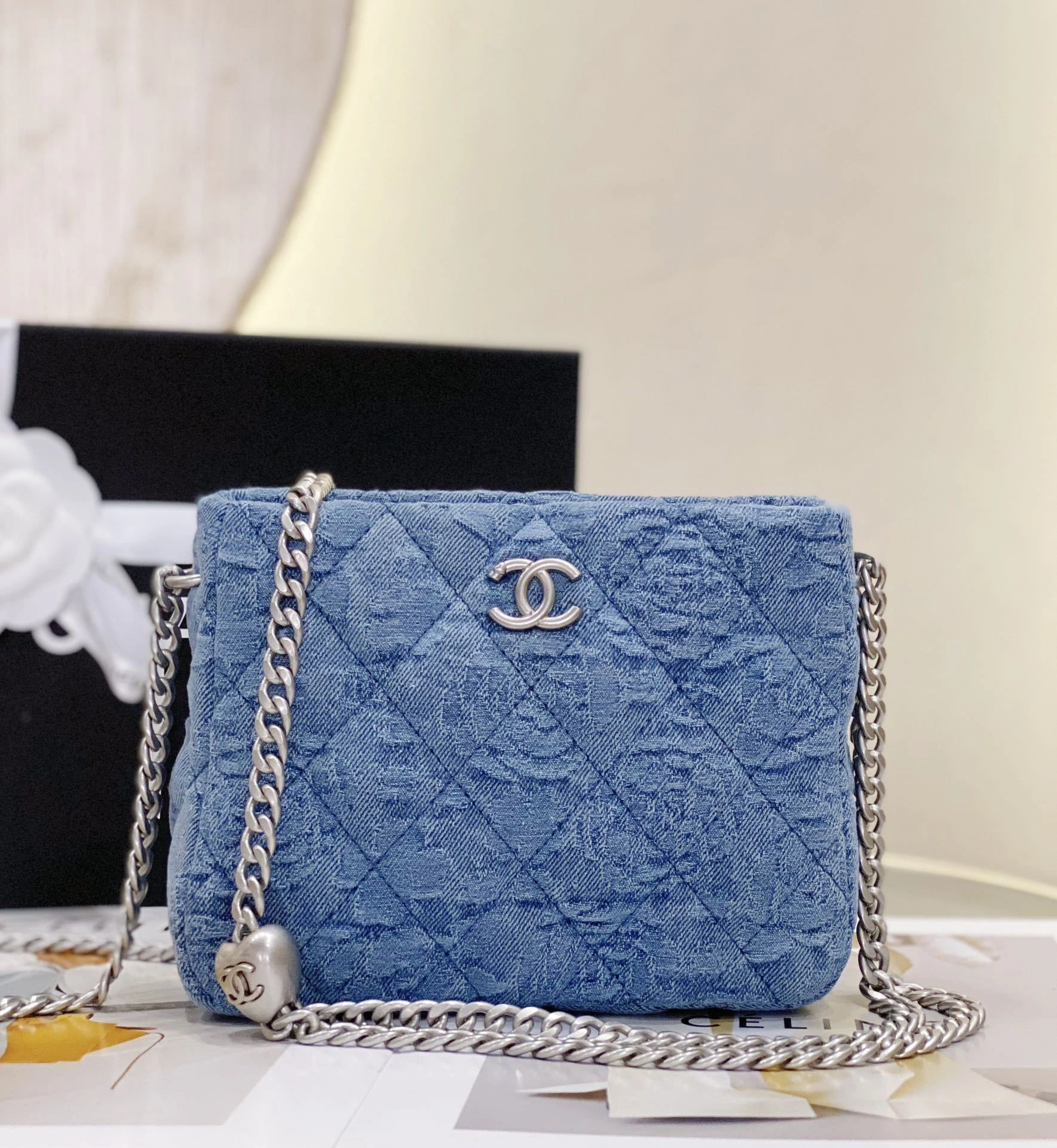 MOMO-- AS3830-B10495-NM715 item：C-B202H1037R