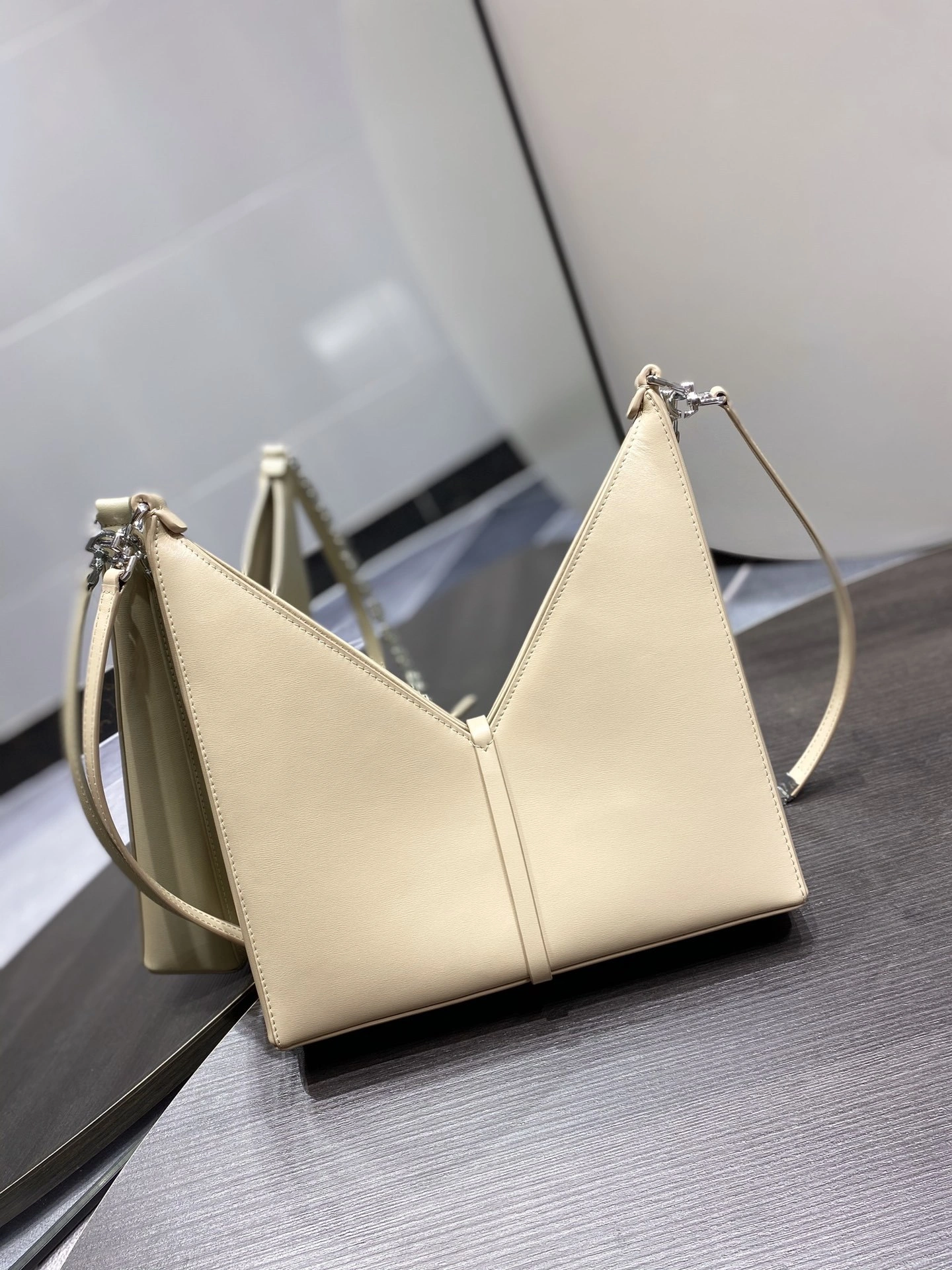 MOMO-- BB50GTB14Y-277 item：C-B063I0939R