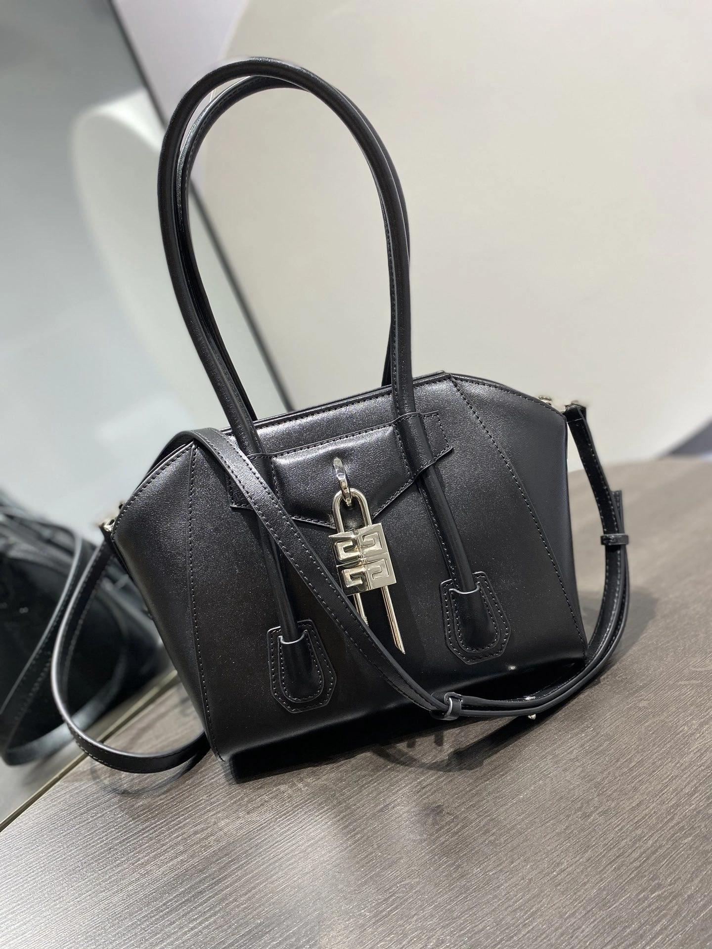 MOMO-- BB50H1B00D-001 high quality version item：C-B063I0942R