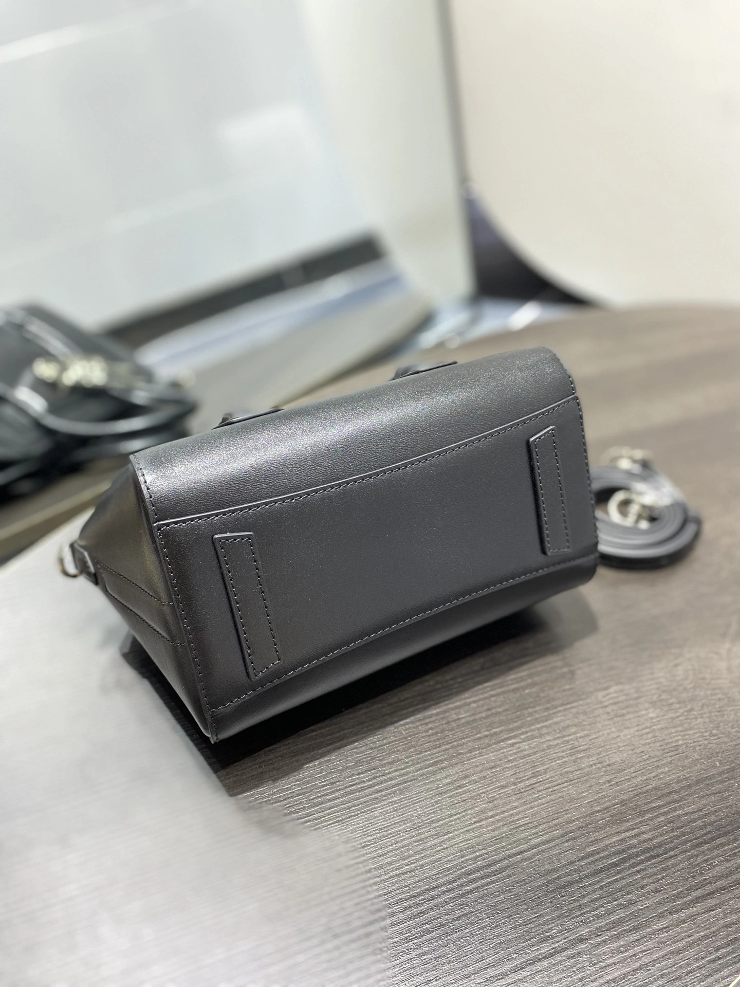 MOMO-- BB50J0B16J-001 high quality version item：C-B063I0941R