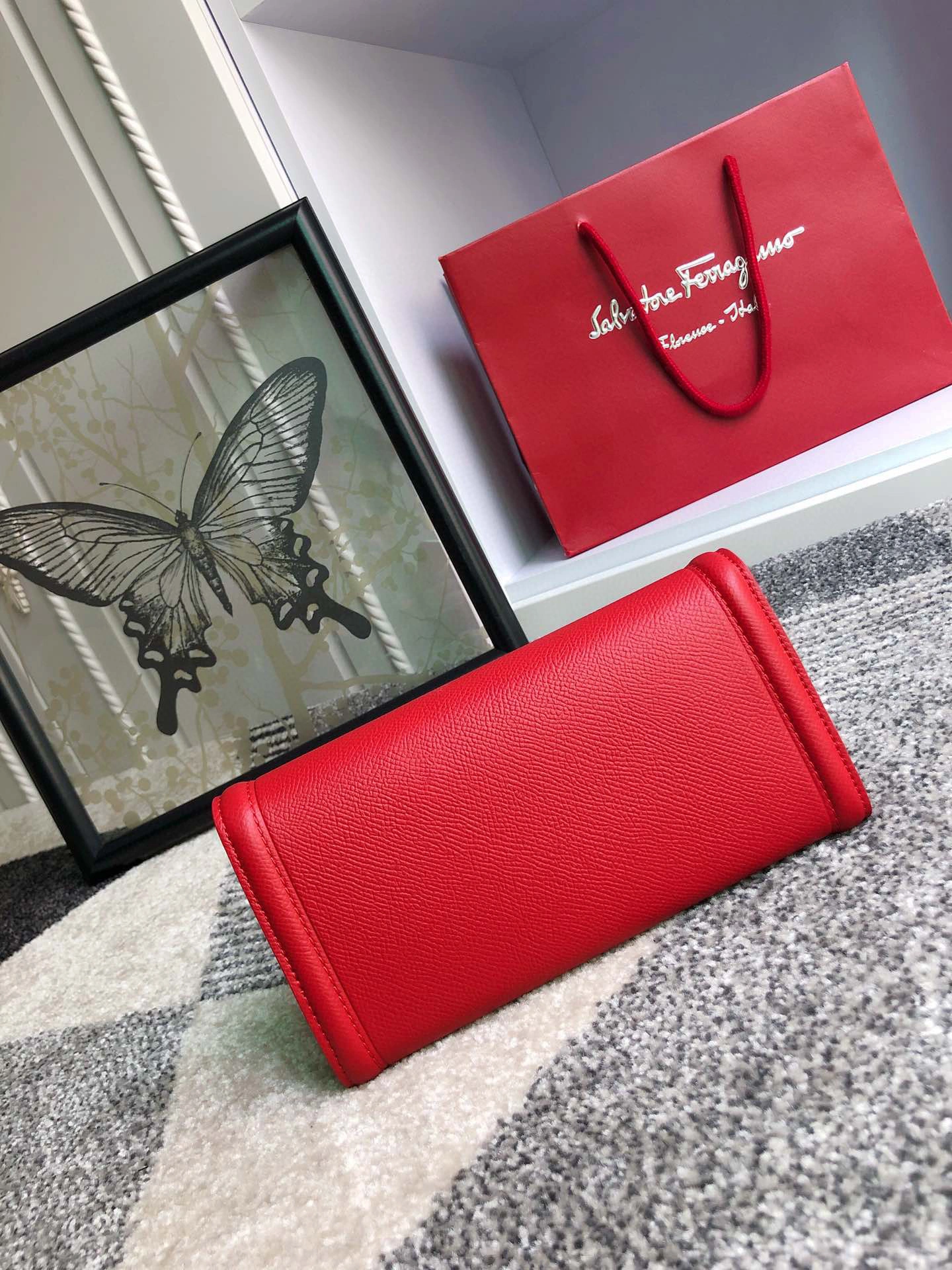 MOMO---Big Cowhide Vara high quality version item : 007B00K2509