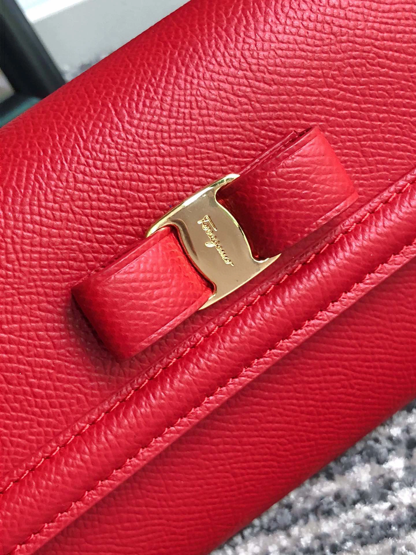 MOMO---Big Cowhide Vara high quality version item : 007B00K2509
